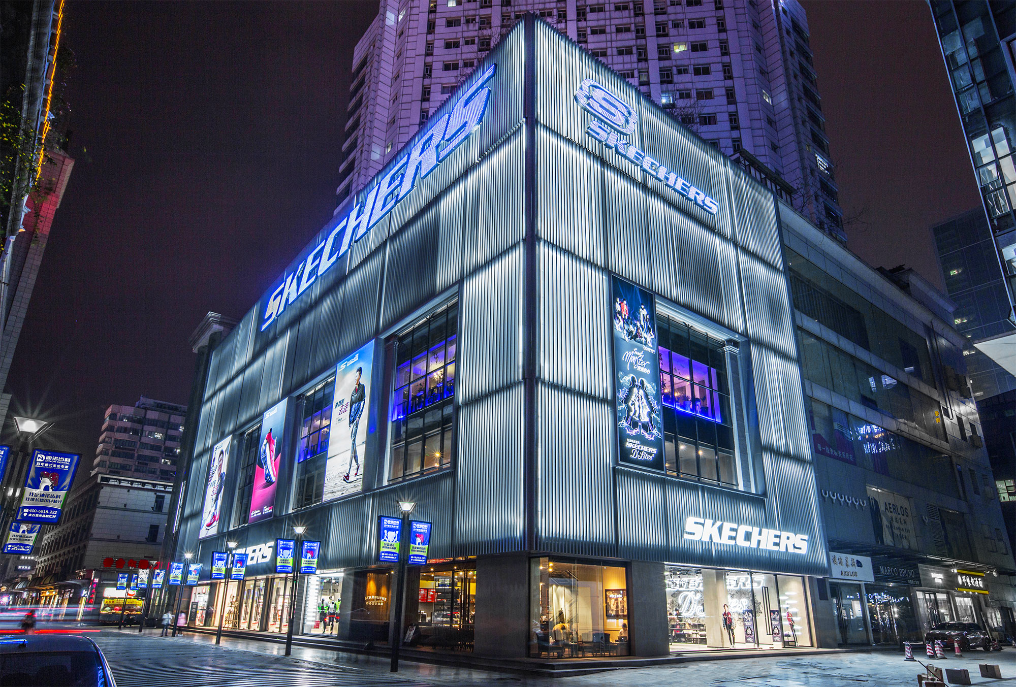 About Us | Skechers Corporate (SKX)