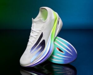 SKECHERS ENTERS SUPER SHOE ERA WITH INNOVATIVE SKECHERS AERO ELITE